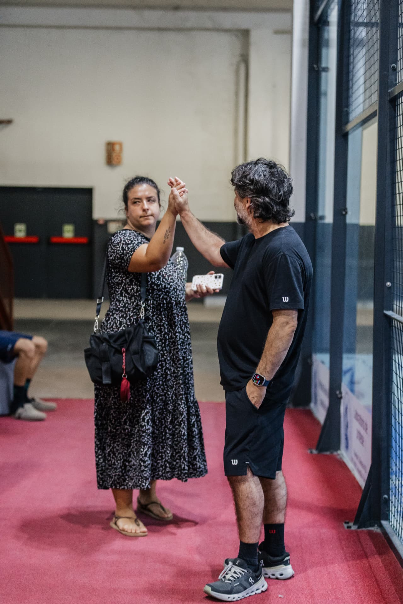 High five entre dois membros do clube